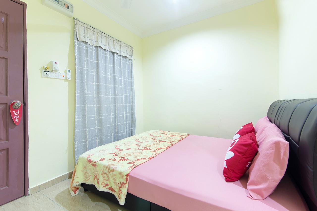 Zen Rooms Basic Kampung Guest House 랑카위 외부 사진